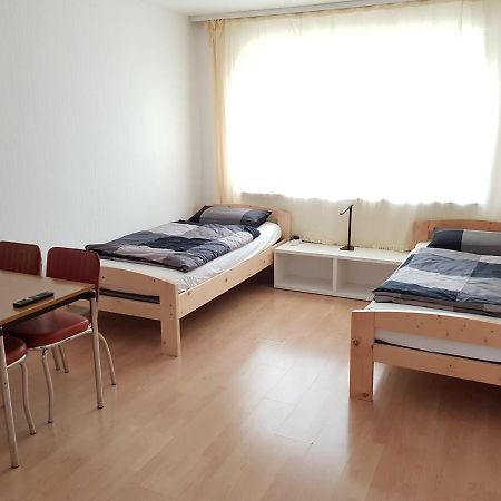 Private Guestroom Fair/Messe Hannover Esterno foto