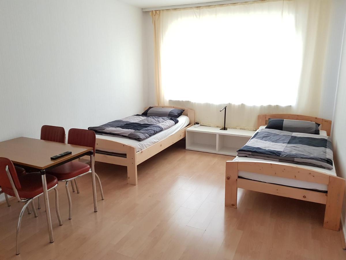 Private Guestroom Fair/Messe Hannover Esterno foto
